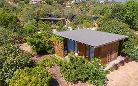 Laranjal Farm House - Lunae